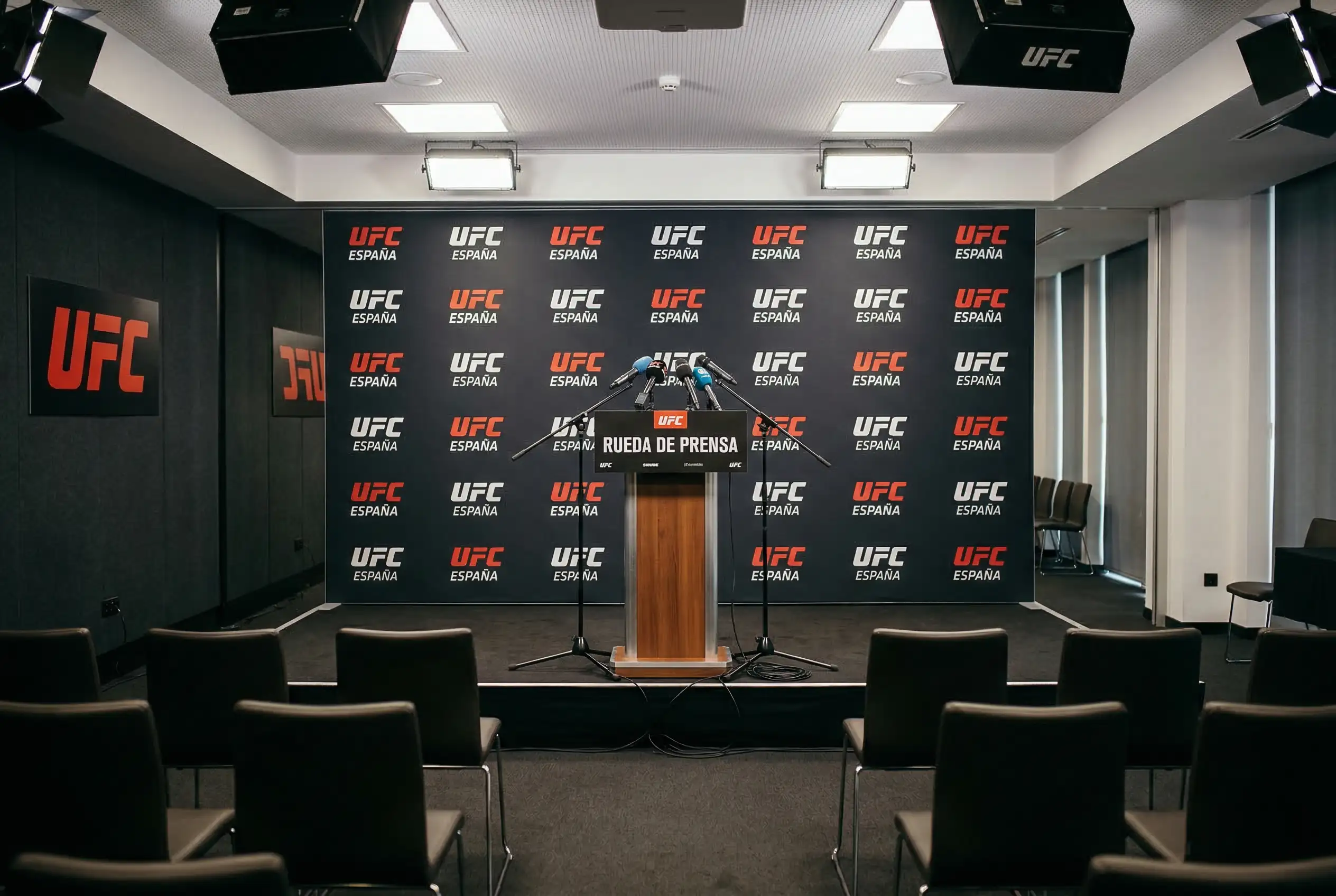 Conferencia de prensa oficial de UFC